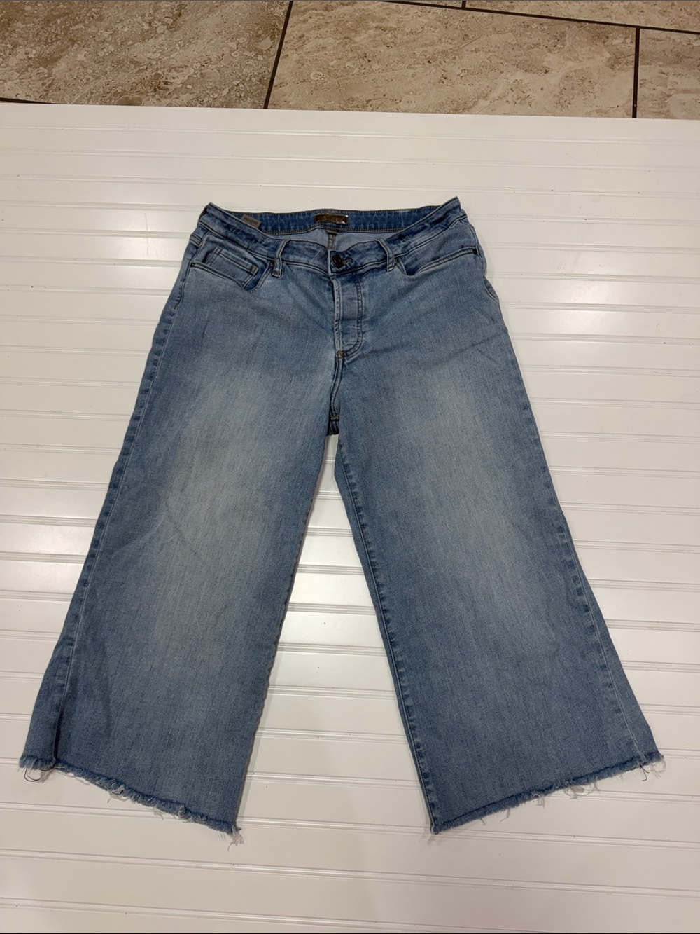 KUT from the Kloth Meg High Rise Wide Leg Cropped Raw Hem Jeans Women’s Size 14